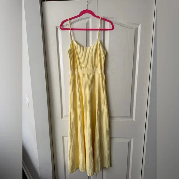 Showpo Yellow Ribbed Maxi Dress - Picture 3 of 4